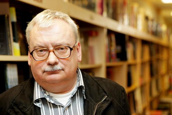 andrzej-sapkowski.jpg