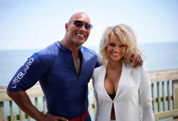 baywatch-dwayne-johnson-pamela-anderson.jpg