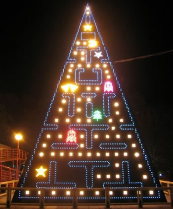 pacman-xmas-tree.jpg