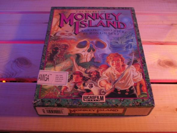 the-secret-of-monkey-island-doboz.jpg