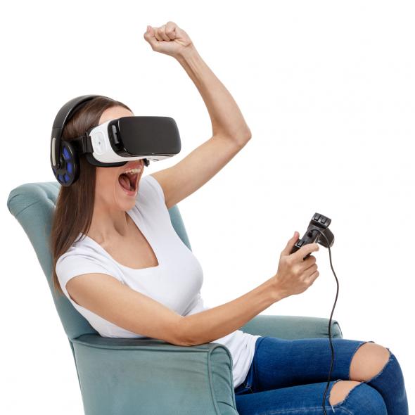 woman-with-virtual-reality-goggles-1.jpg
