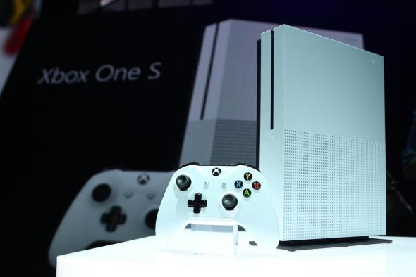 xbox-one-s-2.jpg