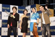 Street Fighter IV Képek a mozifilm sajtótájékoztatójáról (Tokió, 2009. február 12.) 5e1001b462c92e0e8e38  