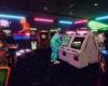 Arcade Paradise teszt – Építsünk mosodából játéktermet! tn