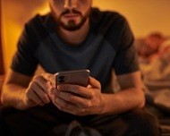 A böngészési előzményeid alapján keres neked párt ez a randi-app home