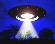 Megvan, hogy mikor érkezik a mozikba Spielberg UFO-s filmje home